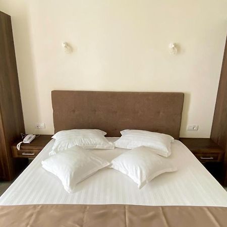 Hotel Decebal Neptun Esterno foto