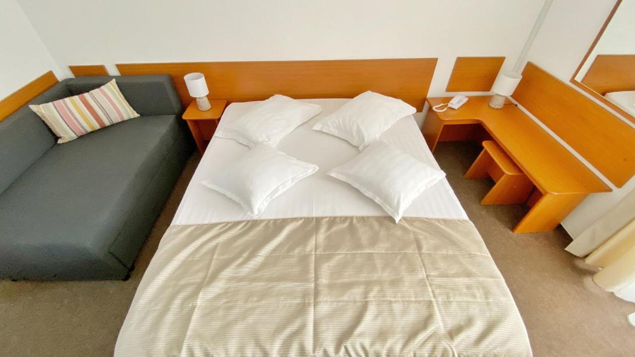 Hotel Decebal Neptun Esterno foto
